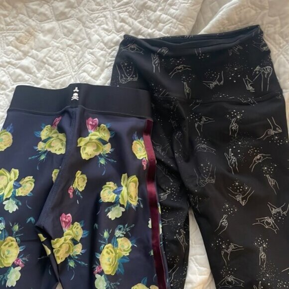 Beyond Yoga And Ultracor High End Workout Printed Leggings Size Small - Picture 6 of 6